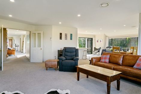 Photo of property in 1 Kips Way, Rangatira Park, Taupo, 3330