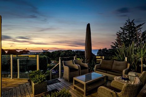 Photo of property in 2a Sackville Street, Fitzroy, New Plymouth, 4312