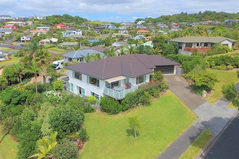 Photo of property in 33 Savoy Road, Orewa, 0931