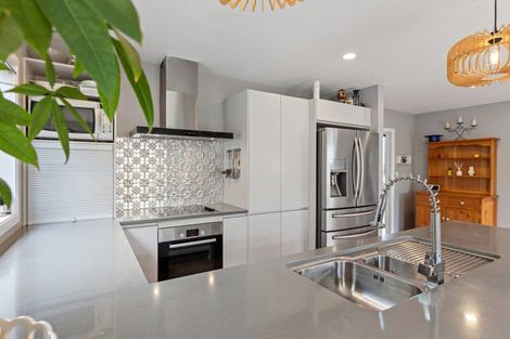 Photo of property in 2 Benmore Crescent, Pyes Pa, Tauranga, 3112