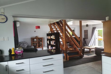 Photo of property in 11 Elm Street, Waiuku, 2123