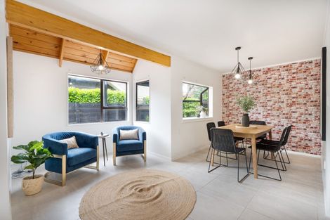 Photo of property in 43 Lakewood Avenue, Churton Park, Wellington, 6037