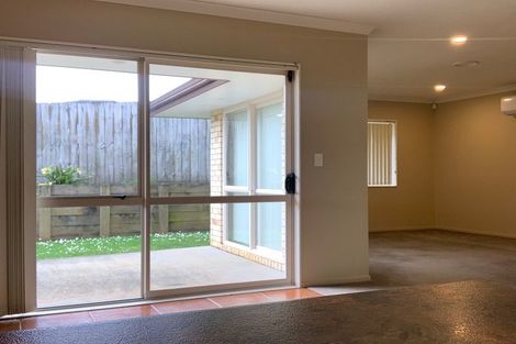 Photo of property in 12 Innisowen Place, Flat Bush, Auckland, 2019