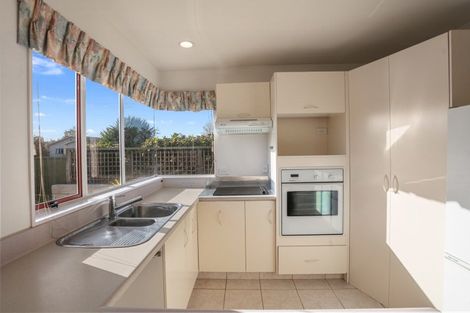 Photo of property in 1/32 Park Road, Glenfield, Auckland, 0629