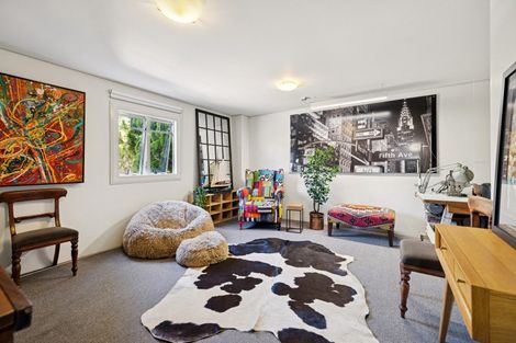 Photo of property in 44 Isobel Road, Greenhithe, Auckland, 0632