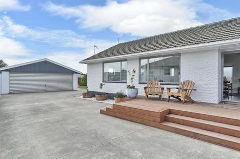 Photo of property in 25 Dunstan Crescent, Hornby, Christchurch, 8042