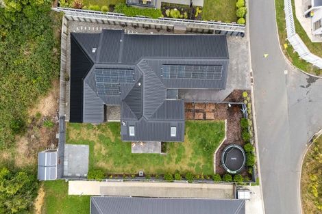 Photo of property in 19 Prestbury Grove, Churton Park, Wellington, 6037