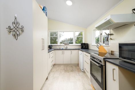 Photo of property in 1 Edward Street, Waimate, 7924