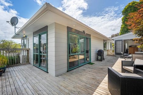 Photo of property in 4 Spinella Drive, Bayview, Auckland, 0629