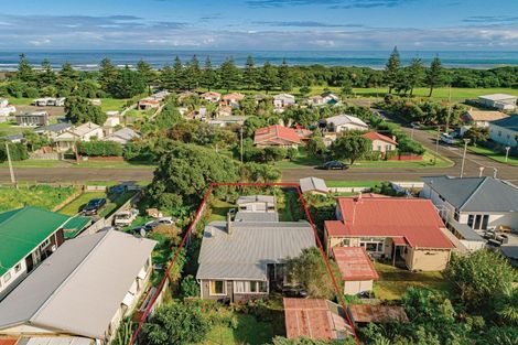 Photo of property in 40 Karaka Street, Castlecliff, Whanganui, 4501