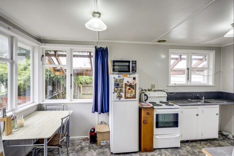 Photo of property in 1103 Jellicoe Street, Mayfair, Hastings, 4122