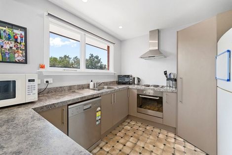 Photo of property in 6 Oakhampton Street, Hornby, Christchurch, 8042