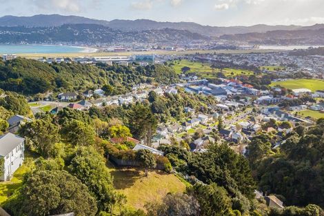 Photo of property in 102 Sidlaw Street, Strathmore Park, Wellington, 6022