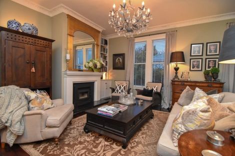 Photo of property in 10 Dixon Street, Carterton, 5713