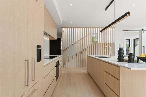 Photo of property in 38 Straven Road, Riccarton, Christchurch, 8011