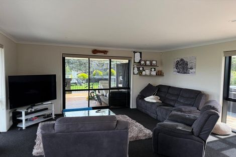 Photo of property in 213 Kimihia Road, Huntly, 3771