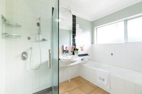 Photo of property in 123 Exmouth Road, Northcote, Auckland, 0627