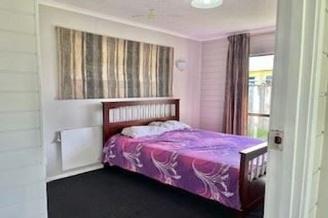 Photo of property in 80a Millbrook Road, Henderson, Auckland, 0612