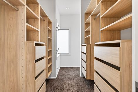 Photo of property in 40 Roslyn Road, Bluff Hill, Napier, 4110