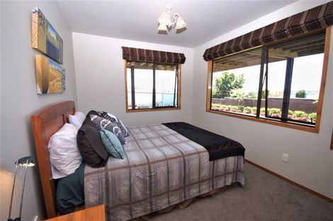 Photo of property in 1/11 Krissell Place, Acacia Bay, Taupo, 3330