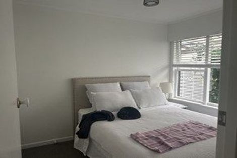 Photo of property in 2/71 Mount Smart Road, Onehunga, Auckland, 1061