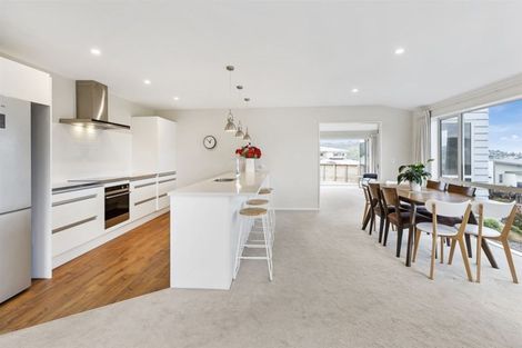 Photo of property in 7 Sue Dow Lane, Aotea, Porirua, 5024