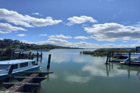 Photo of property in 21 Mariner Cove Road, Tinopai, Matakohe, 0593