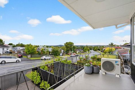 Photo of property in 1/3 Butterworth Drive, Glendene, Auckland, 0602