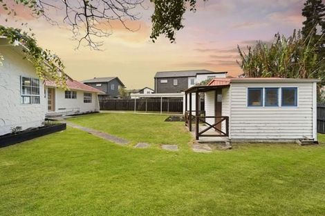 Photo of property in 11 Hibiscus Avenue, Hamilton Lake, Hamilton, 3204