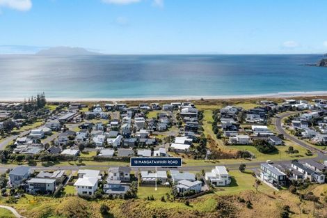 Photo of property in 18 Mangatawhiri Road, Omaha, 0986