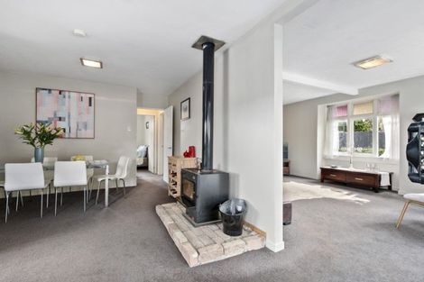 Photo of property in 8a Youngs Road, Papakura, 2110