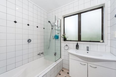 Photo of property in 50a Casey Avenue, Fairfield, Hamilton, 3214