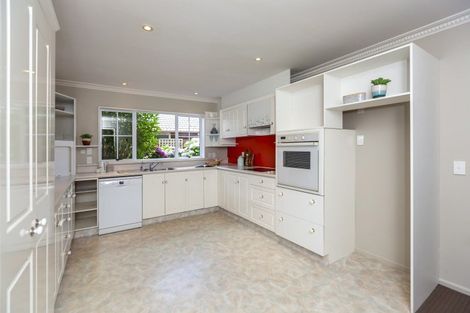 Photo of property in 34 Awanui Drive, Waikanae, 5036