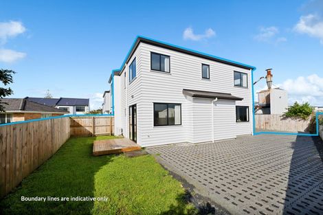 Photo of property in 3/60 Kelman Road, Kelston, Auckland, 0602