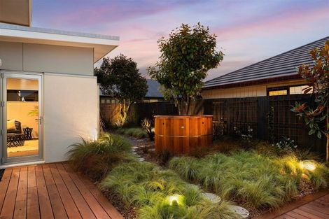 Photo of property in 11 Linkwater Way, Parklands, Christchurch, 8083