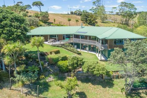 Photo of property in 156 Shanks Road, Helensville, 0875