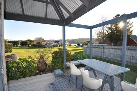 Photo of property in 29 Pleasant Place, Pauanui, Hikuai, 3579