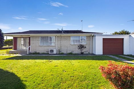 Photo of property in 22 Howden Road, Fairfield, Hamilton, 3214