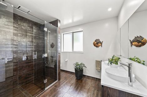 Photo of property in 10 Brookwater Avenue, Northwood, Christchurch, 8051