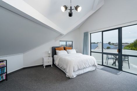 Photo of property in 712 Queens Drive, Waikiwi, Invercargill, 9810