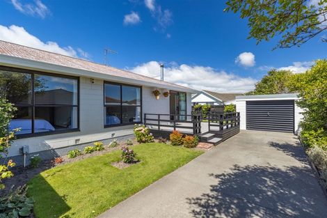 Photo of property in 2/14 Shetland Street, Woolston, Christchurch, 8062