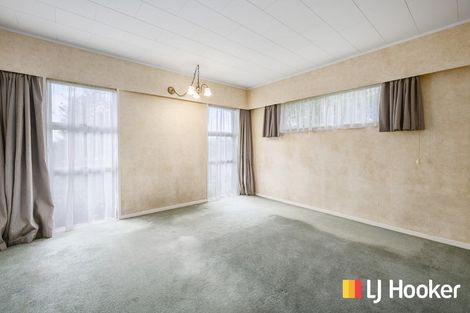 Photo of property in 2 Haratua Place, Springfield, Rotorua, 3015