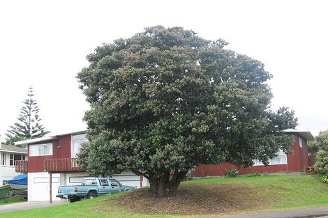 Photo of property in 3 Tahi Road, Paraparaumu Beach, Paraparaumu, 5032