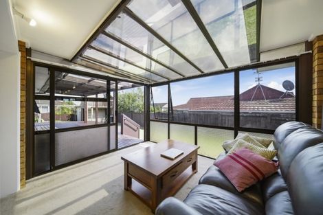 Photo of property in 94 Dalwhinnie Parade, Highland Park, Auckland, 2010