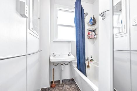 Photo of property in 109 Waddington Drive, Naenae, Lower Hutt, 5011