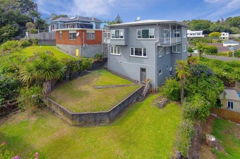 Photo of property in 5 Pendarves Street, New Plymouth, 4310