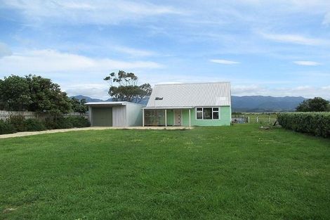 Photo of property in 95 Lake Ferry Road, Lake Ferry, Featherston, 5772