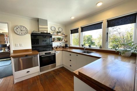 Photo of property in 12 Parsonage Road, Waimate, 7924