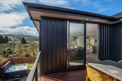 Photo of property in 25 Grandvista Drive, Green Island, Dunedin, 9018