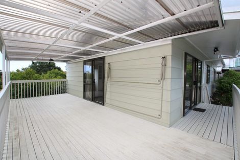 Photo of property in 2/104 Verran Road, Birkdale, Auckland, 0626